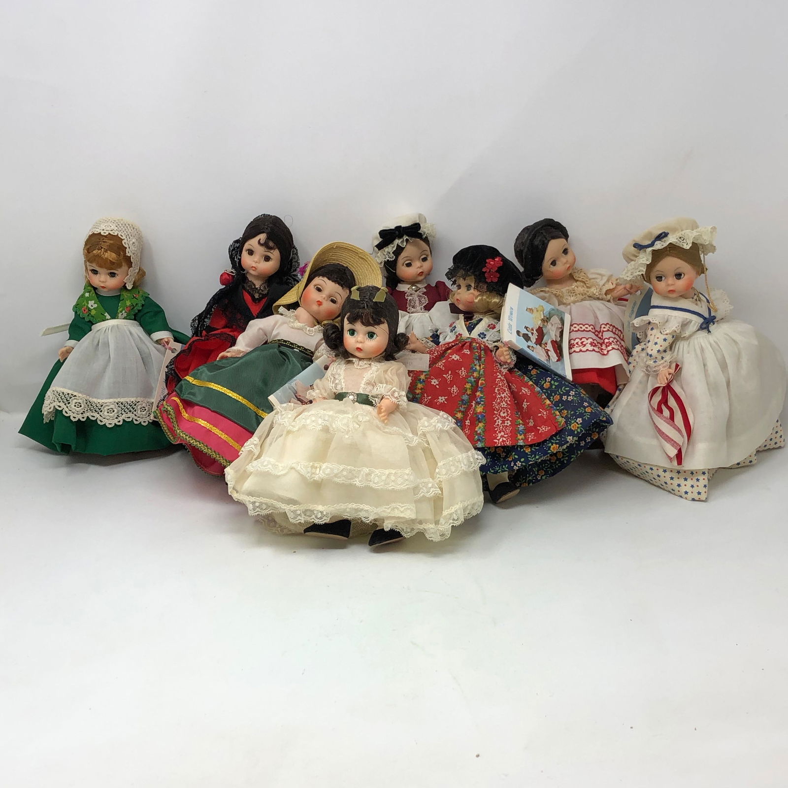 8) Vintage MADAME ALEXANDER World Dolls - Feb 14, 2022 | Churchill ...