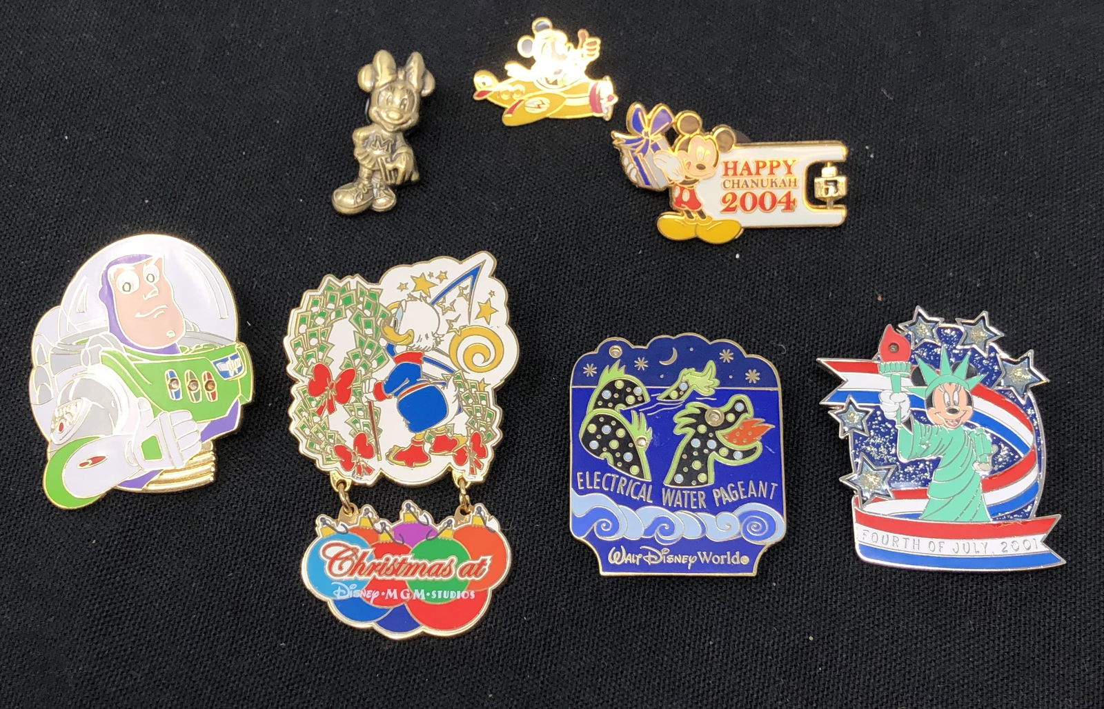 (7) Disney Trading Pins Vintage Light Pin Pewter (1 of 4)