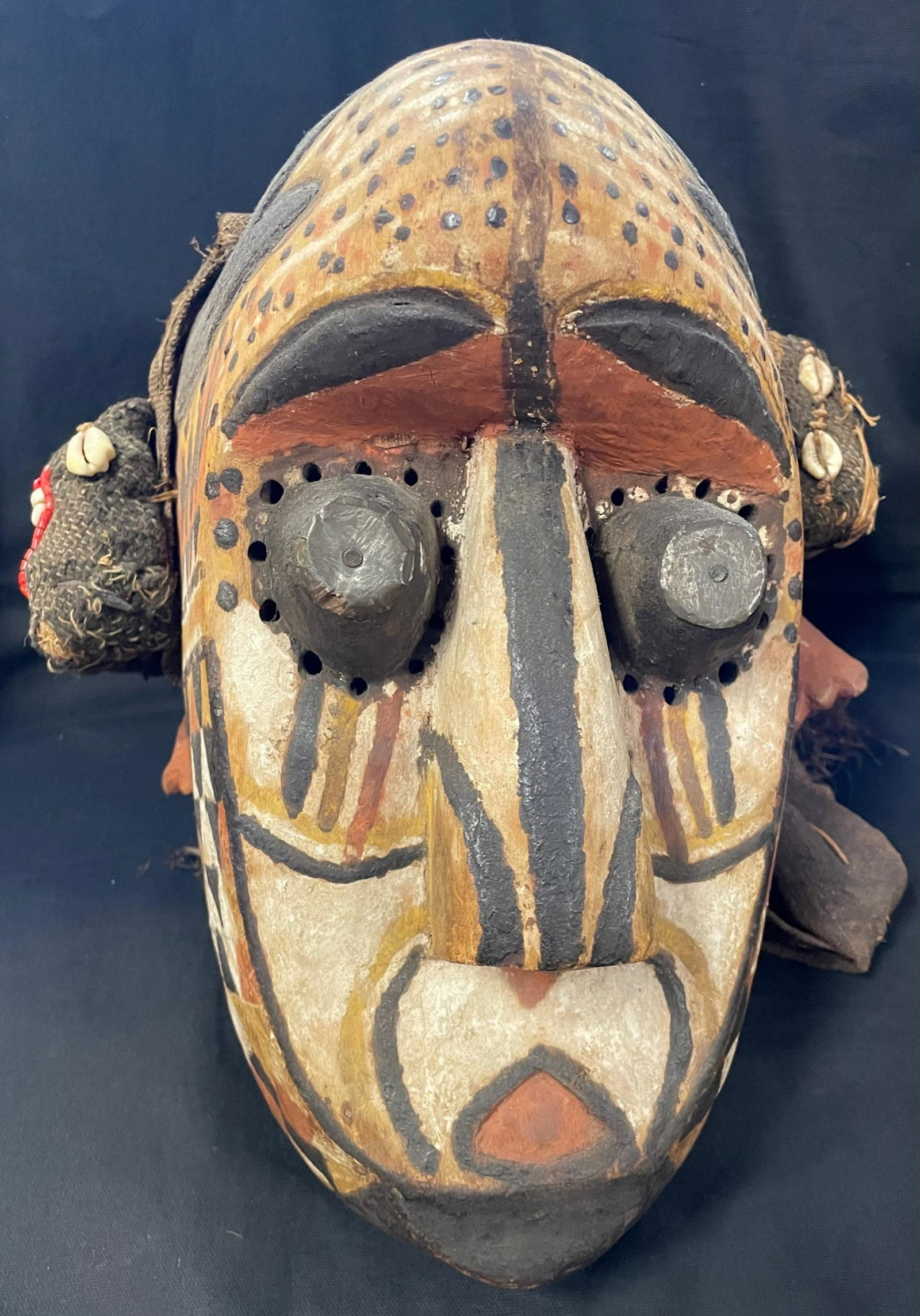 MID 19TH CENT. KUBA PWOOM ITOK MASK - CONGO (1 of 4)