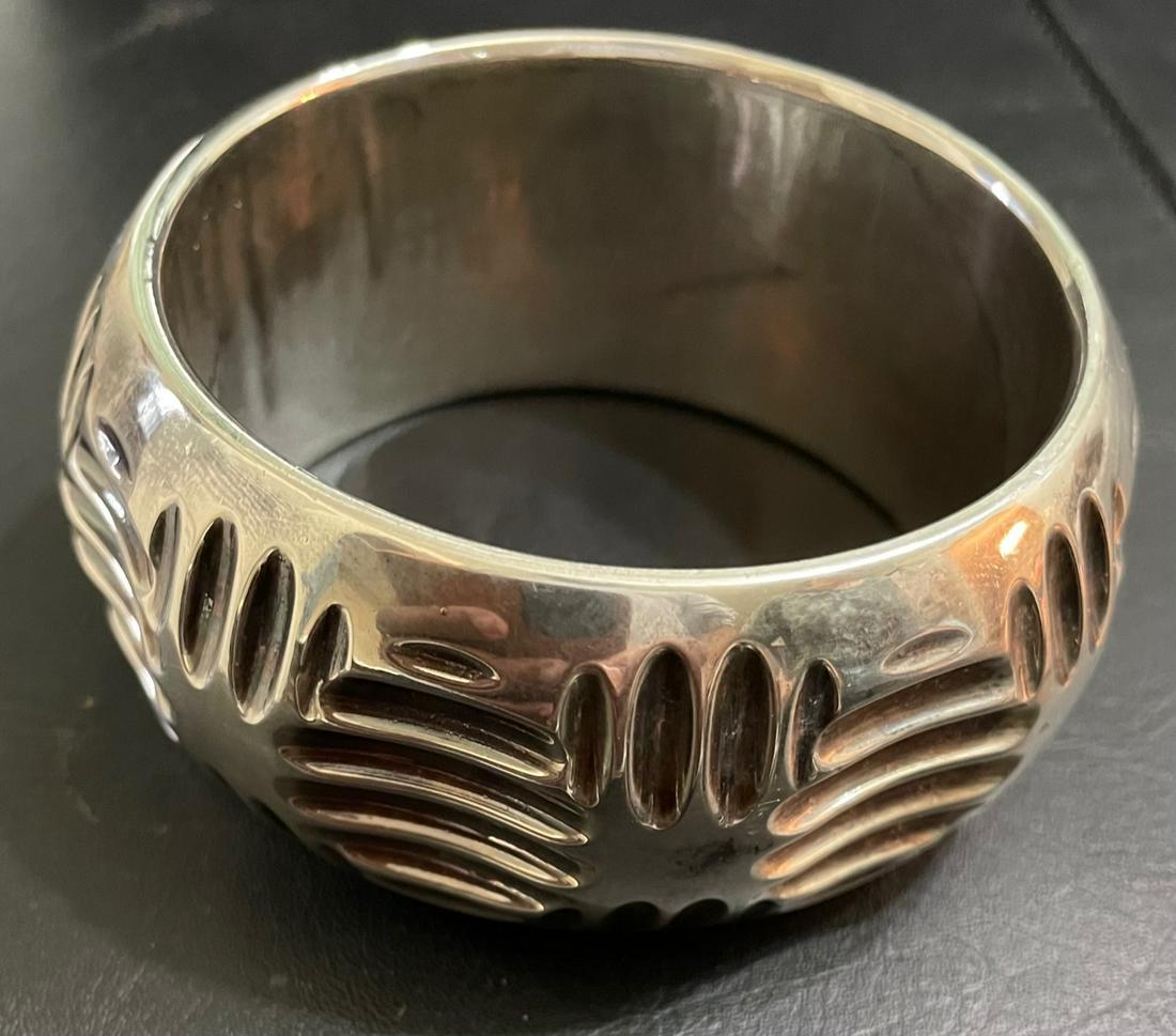 Gorgeous sterling Silver bangle (1 of 1)