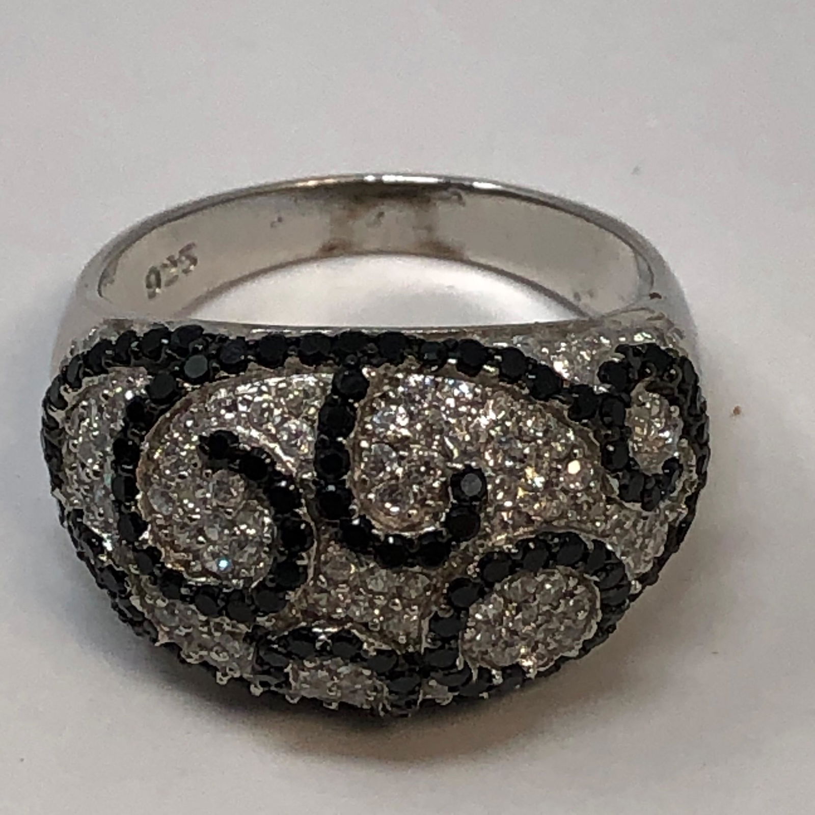 Sterling Silver Micropave Black and White gemstone ladies ring (1 of 3)