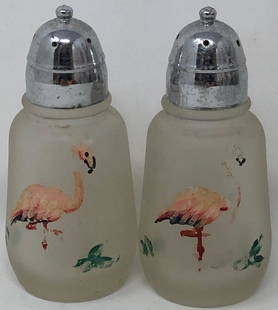 Vintage Glass Crane Salt/Pepper Shakers: Description: Vintage Glass Crane Salt/Pepper Shakers; . Measurement approximate: 3.5 Material: Porcelain