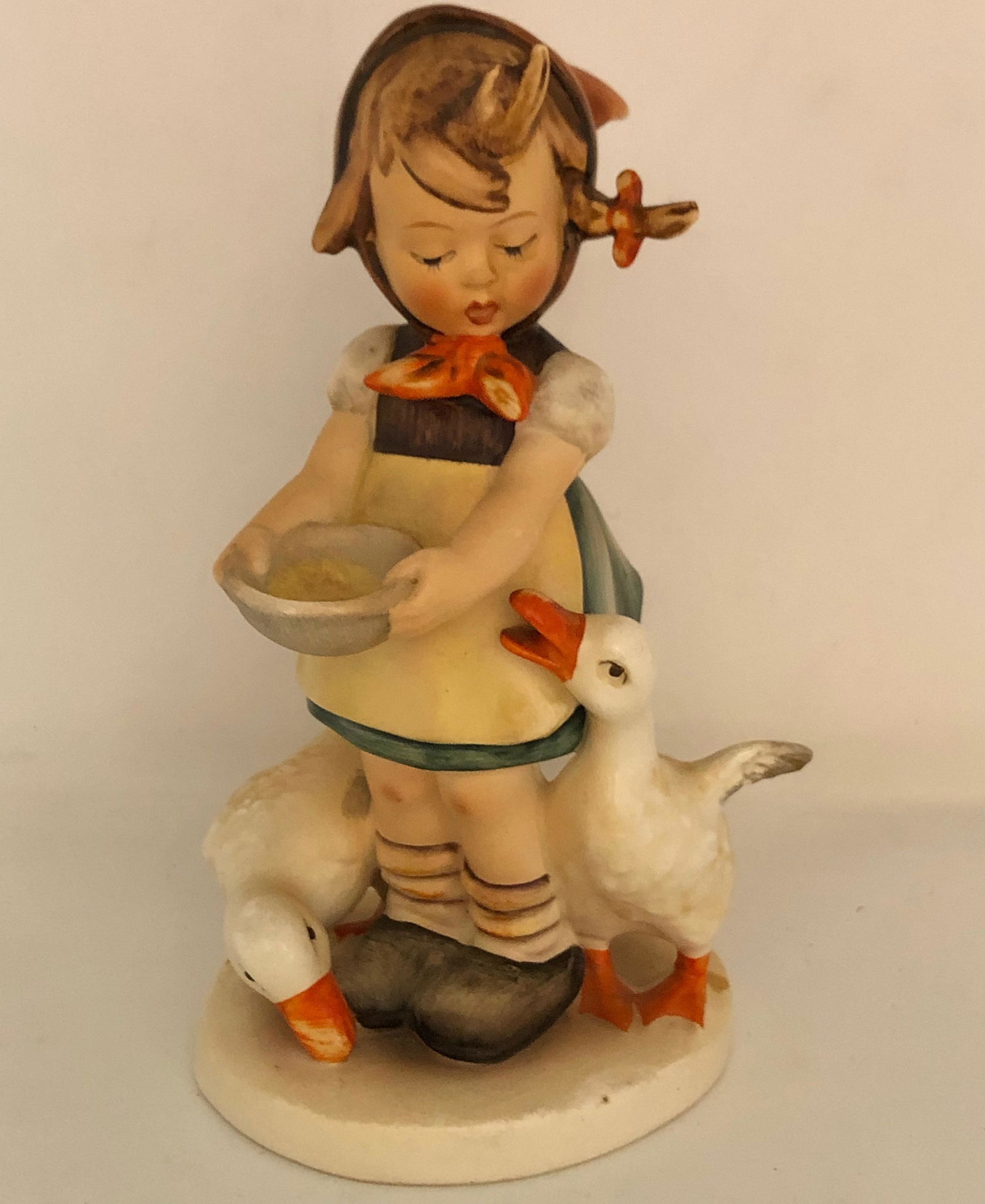 HUMMEL Be Patient W GOEBEL Â© 192 57?69??62 2 GERMANY: Description: HUMMEL Be Patient W GOEBEL Â© 192 57?69??62 2 GERMANY , see bottom for markings. Approximate . Measurements: 6.5 x 3.5 x 3 inches. Materials: porcelain