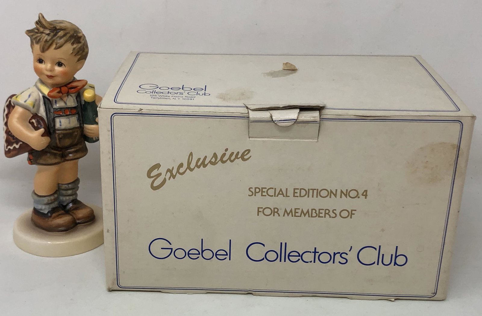 EXCLUSIVE No 4 GOEBEL Collecors' Club 399/1979 Orig Box signed '80: Description: EXCLUSIVE No 4 GOEBEL Collecors' Club 399/1979 Orig Box signed '80, see bottom for markings. Approximate . Measurements: figurine: 6 x 3 x 2.5 inches. Total in box: 8 x 5 x 4.5 inches. Ma
