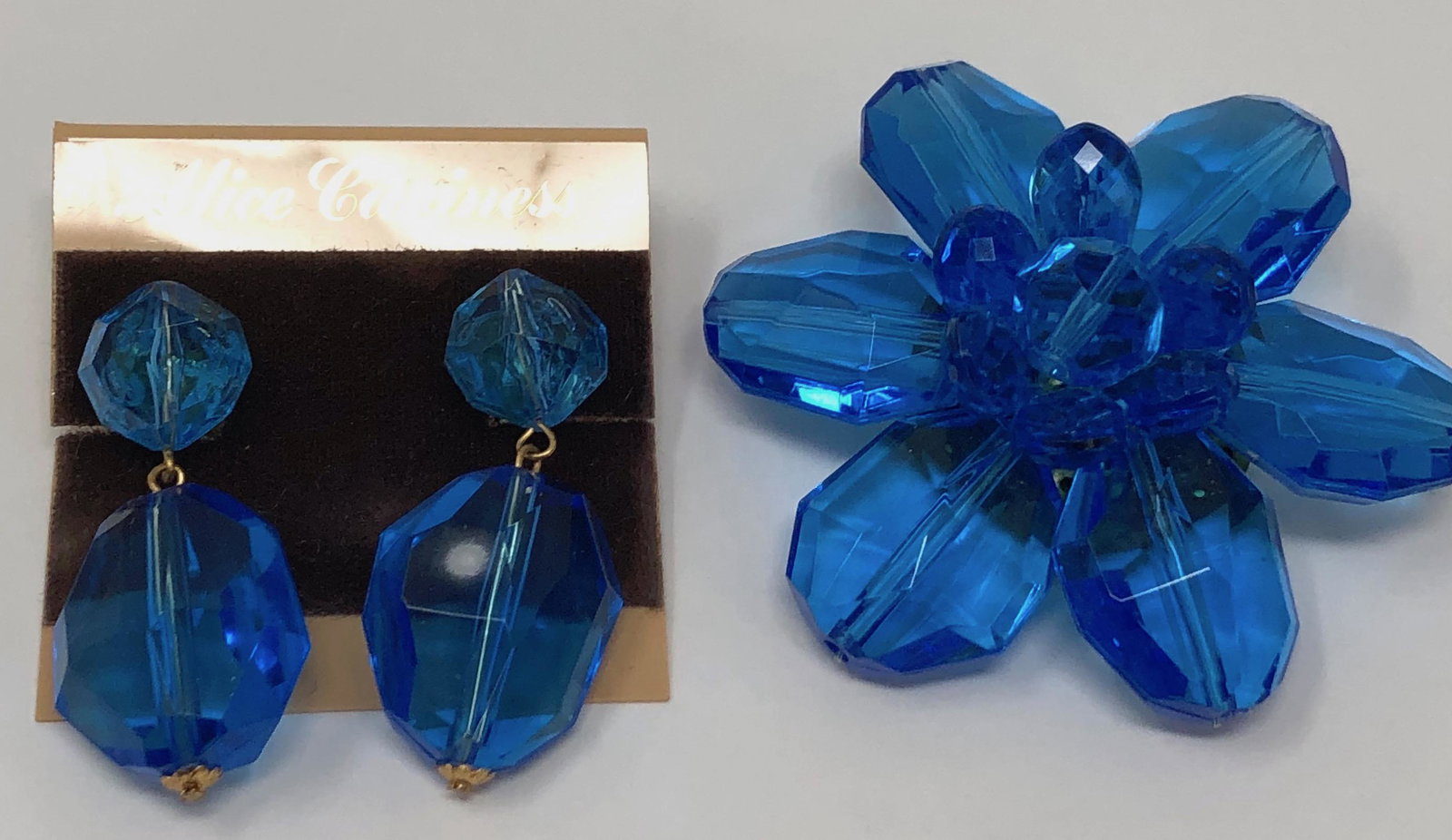 Elegant Alice Caviness pendant and earrings/ Marked Germany: Description: Elegant Alice Caviness pendant and earrings/ Marked Germany . Measurement approximate: 2.5"l Material: Bakelite style/ Gold tone. This item has a reserve price.