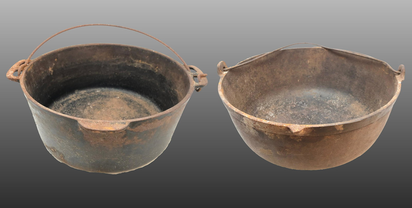 Antique Early American Cast Iron Hanging  Pot (1 of 3)