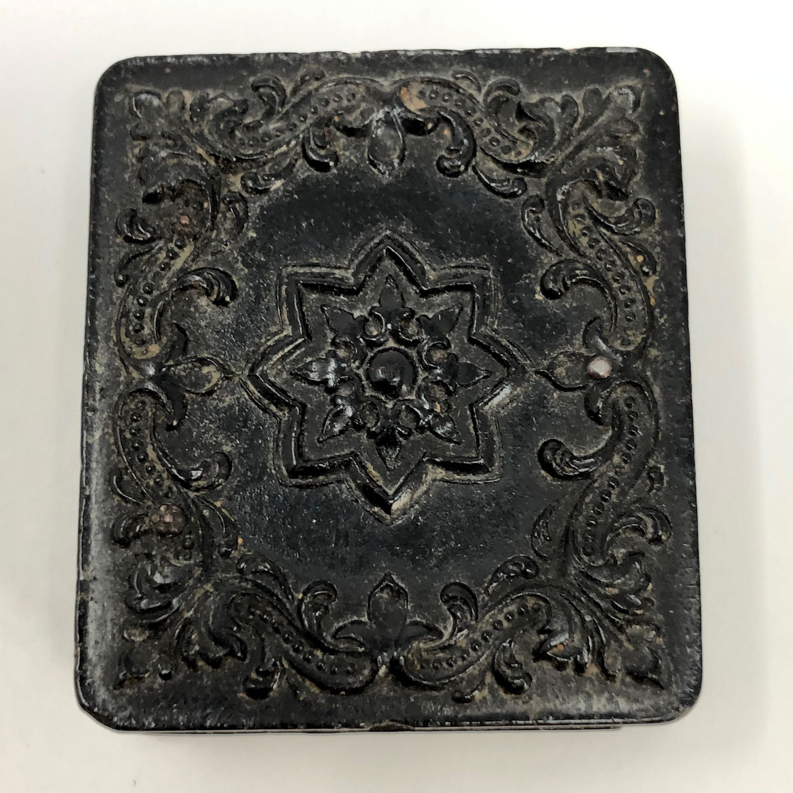 Century Antique  Daguerreotype French Photo Case (1 of 3)