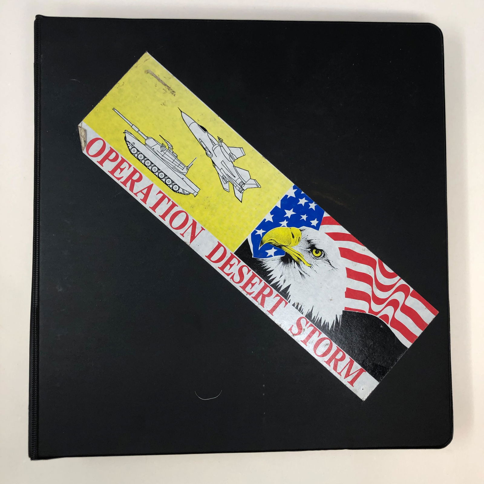 500 + DESERT STORM TOPPS Cards in Album (1 of 5)