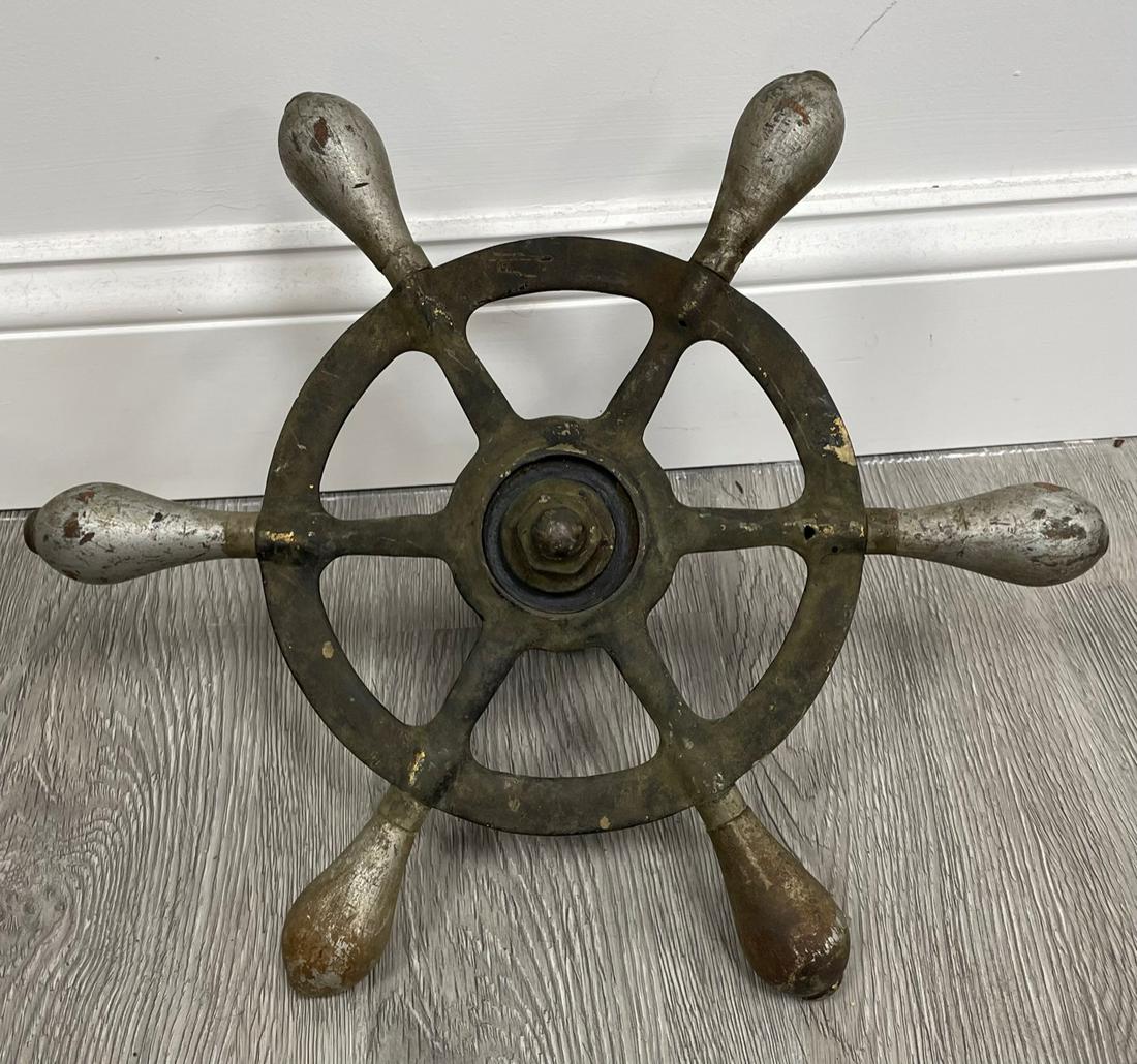 Vintage 1940s Nautical Boat Steering Wheel. (1 of 5)