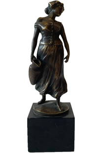 Elegant Female Bronze statue: Description: Elegant Signed Female Bronze statueMeasurement approximate: 8” with stand. / Stand: 2” Material: Bronze