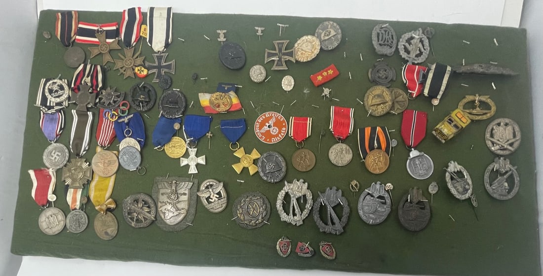WWII Wide Collection a variety of German Military pins and badges (1 of 12)