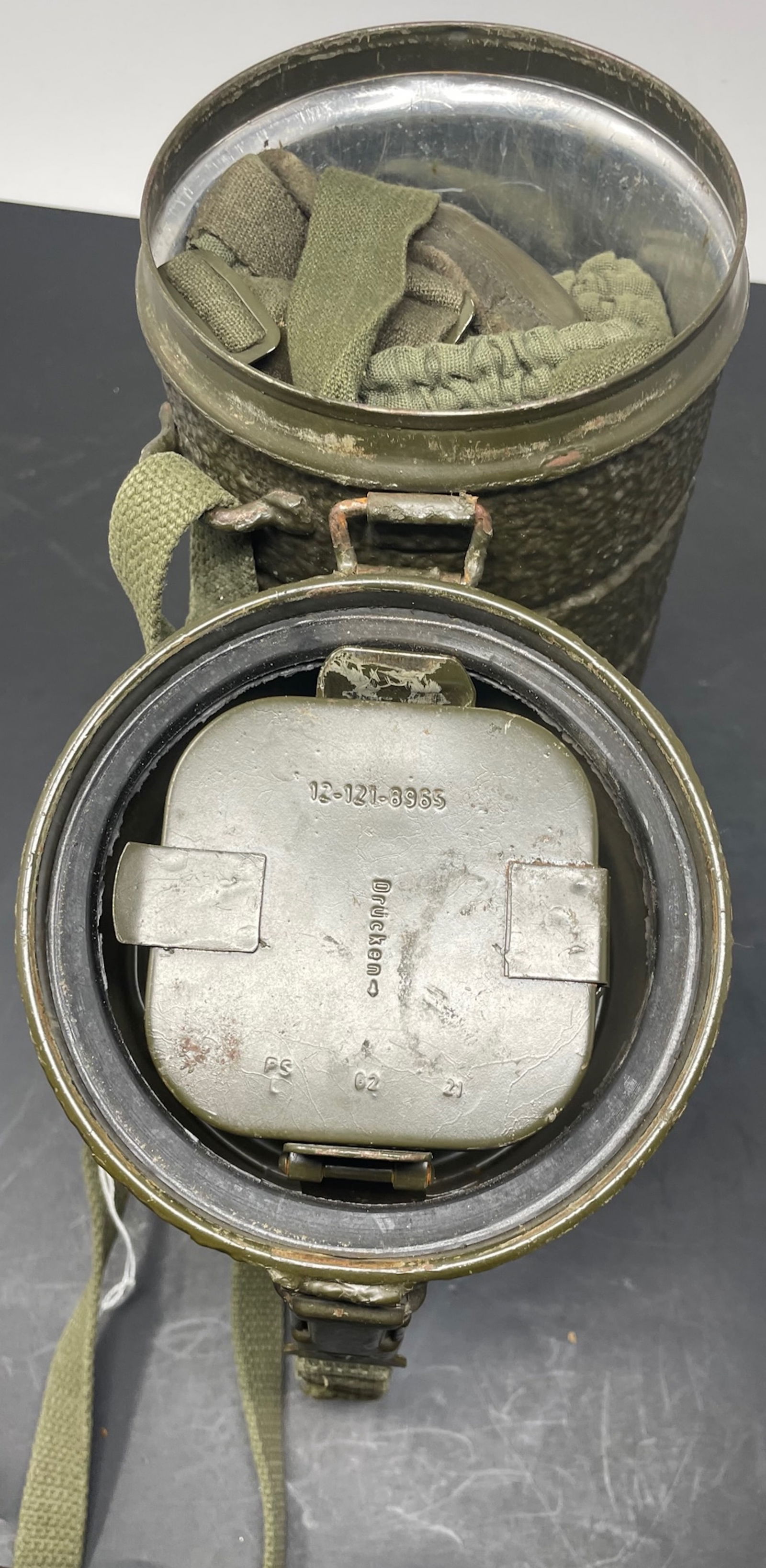 WWII German Gas Mask (1 of 6)