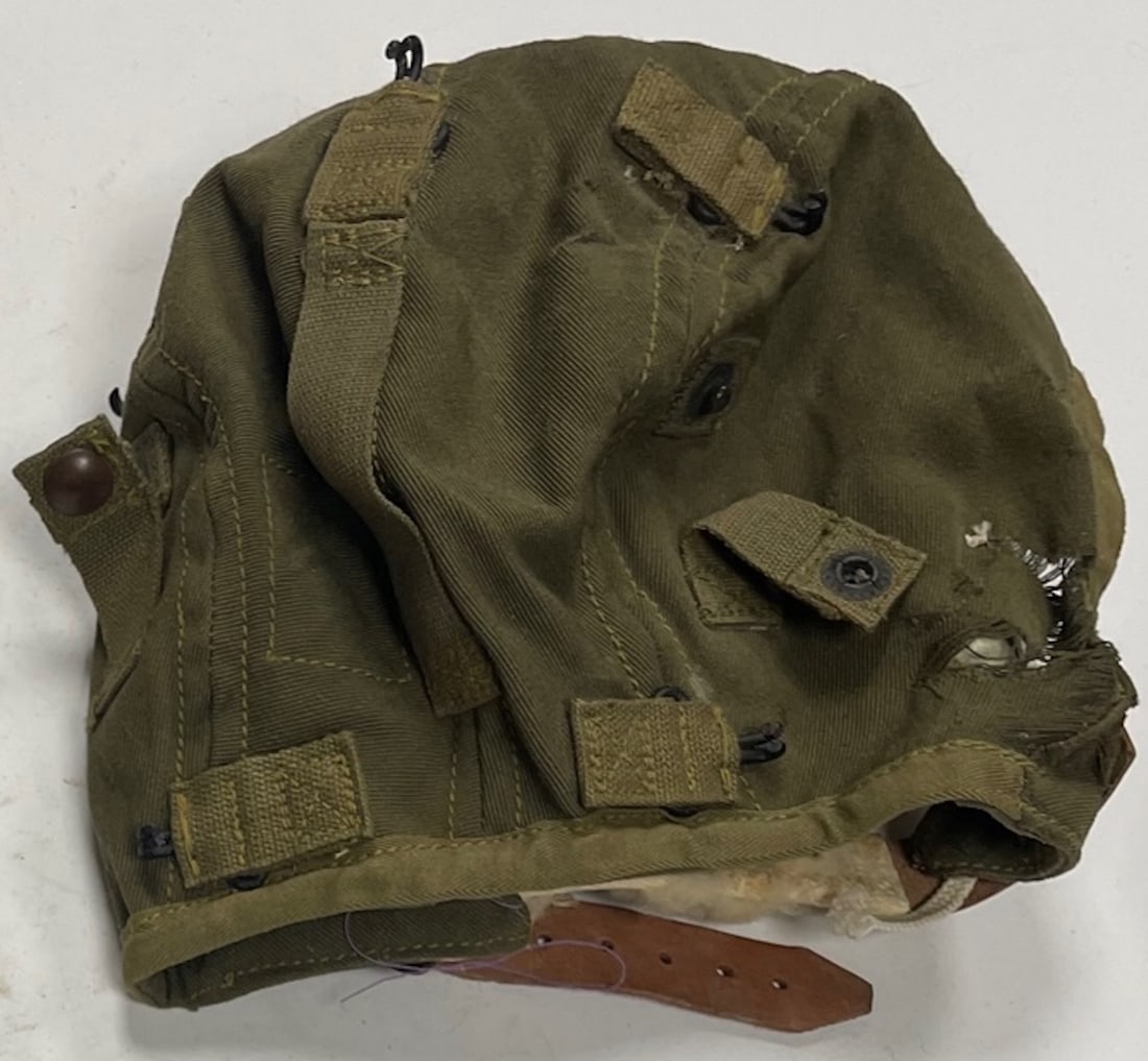 US Air Force Flying Helmet (1 of 6)