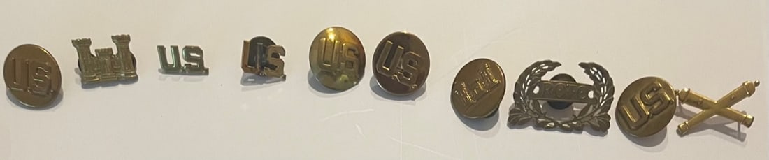 Set of 10 WW2 US Military pins #5 (1 of 5)