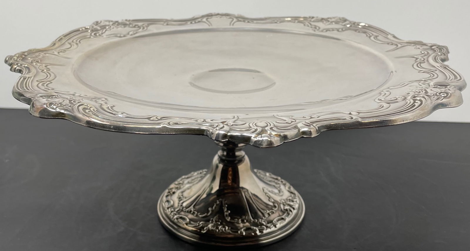 GORHAM SILVERPLATE CAKE STAND (1 of 6)
