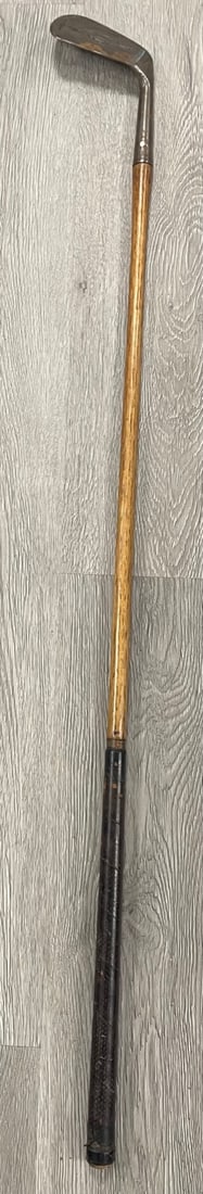 Antique MITRE Hendry Bishop Hickory Wood Golf Club/ Scotland #2: Description: Antique Hendry Bishop Hickory Wood Golf Club. MITRE HAND special. Made in Scotland. Warranted Hand Forge. Material: Wood/ MetalMeasurement approximate: