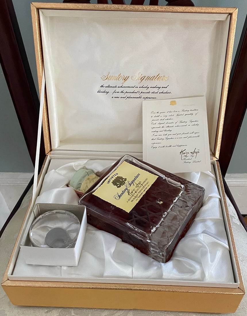 Suntory Signature " Keizo Saji" Blended Whisky: Description: Suntory Signature " Keizo Saji" Blended Whisky. Unopened and in a box.