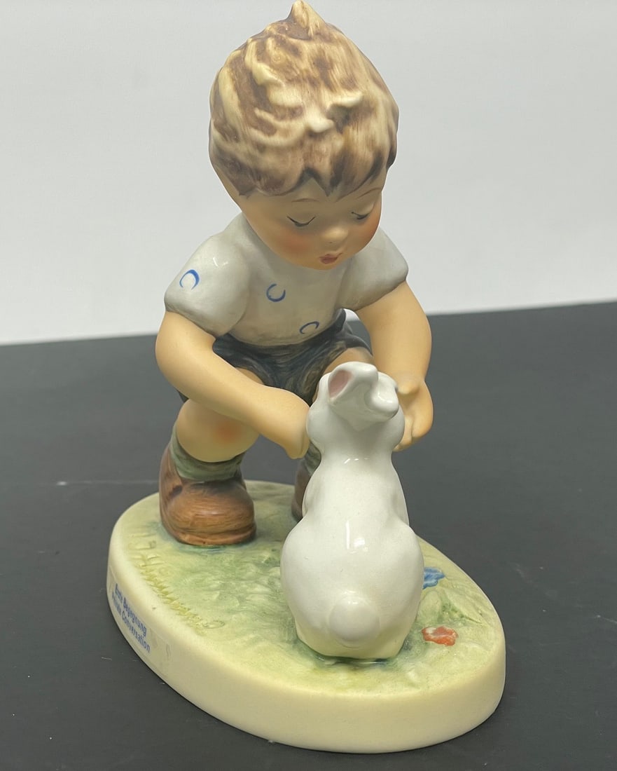 VINTAGE Goebel Hummel PRIVATE CONVERSATION Figurine Yr. 1990/ Hummel club (1 of 5)