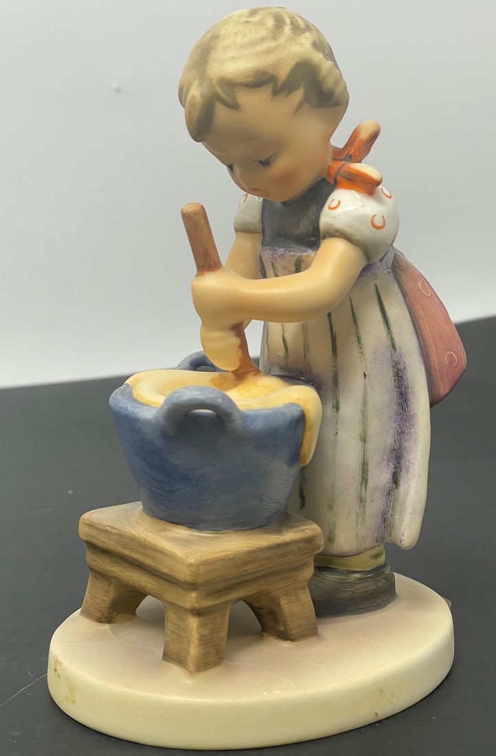 Goebel Hummel Figurine "Baking Day" #330 (1 of 5)
