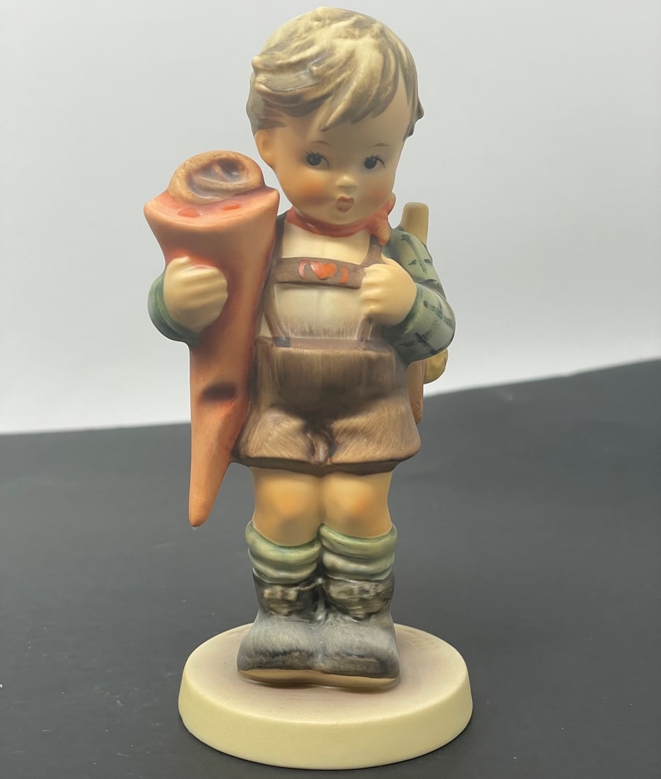 Vintage Goebel Hummel Figurine "Little Scholar" #80: Description: Vintage Goebel Hummel Figurine "Little Scholar" #80; measurement approximate: 4.5"h; material: porcelain