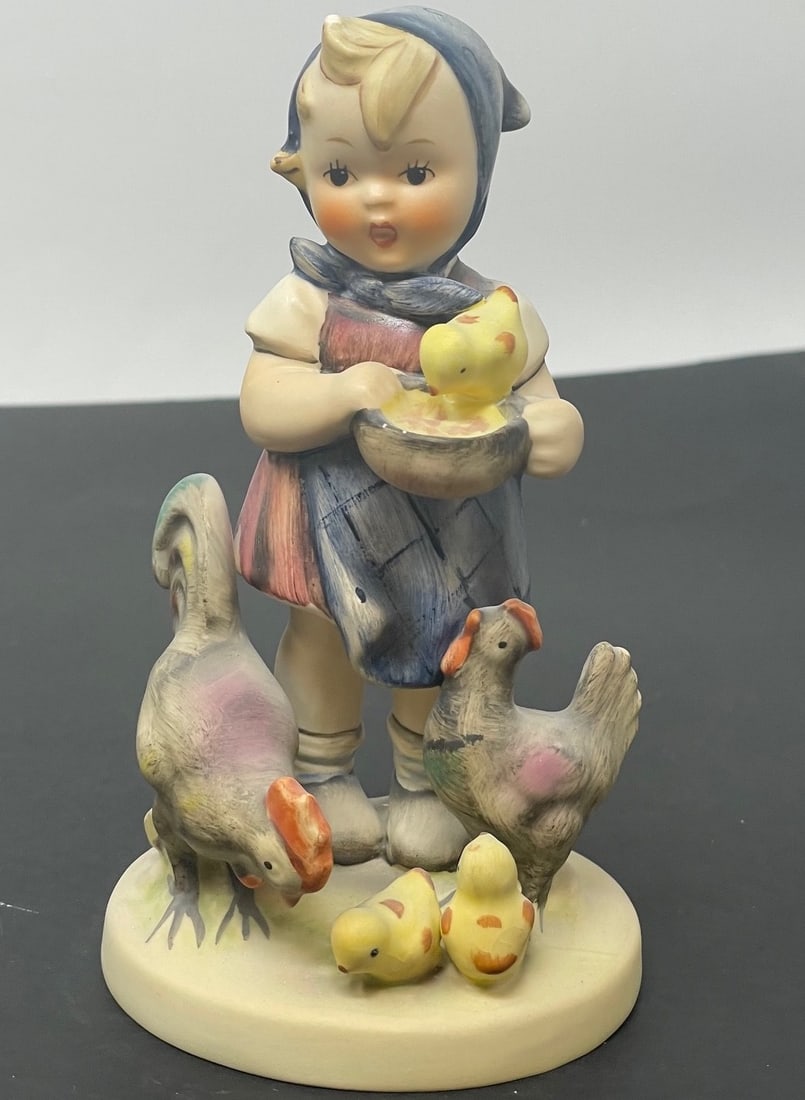 Goebel Hummel Figurine "Feeding Time" 81 (1 of 5)