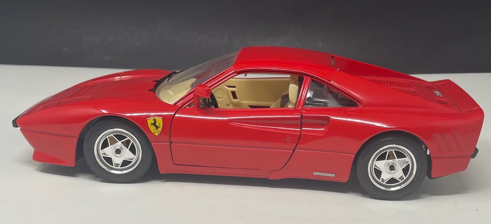 1984 Ferrari 288 GTO Production Car, Bburago, Italy, 1/18 Scale, Mint Condition (1 of 14)