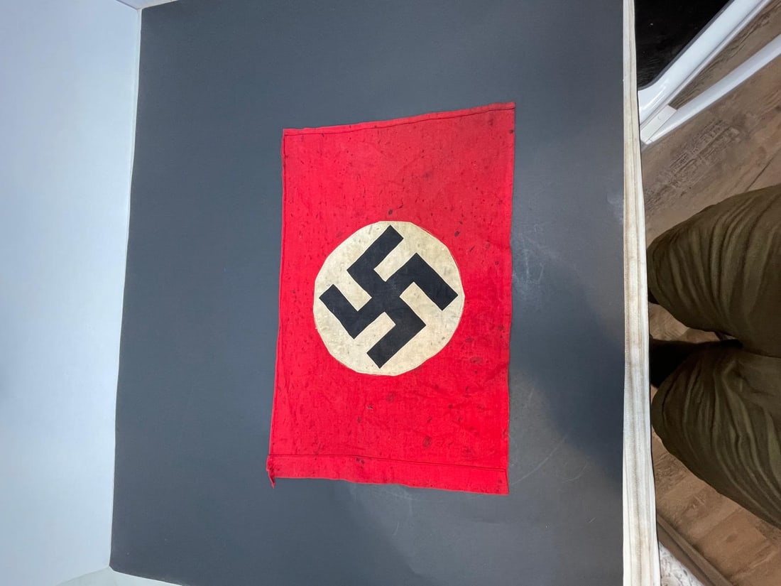 Gherman Rhird Reich NSDAP Small Flag: Description: Gherman Rhird Reich NSDAP Small Flag; Measurement Approximate: ; Material:
