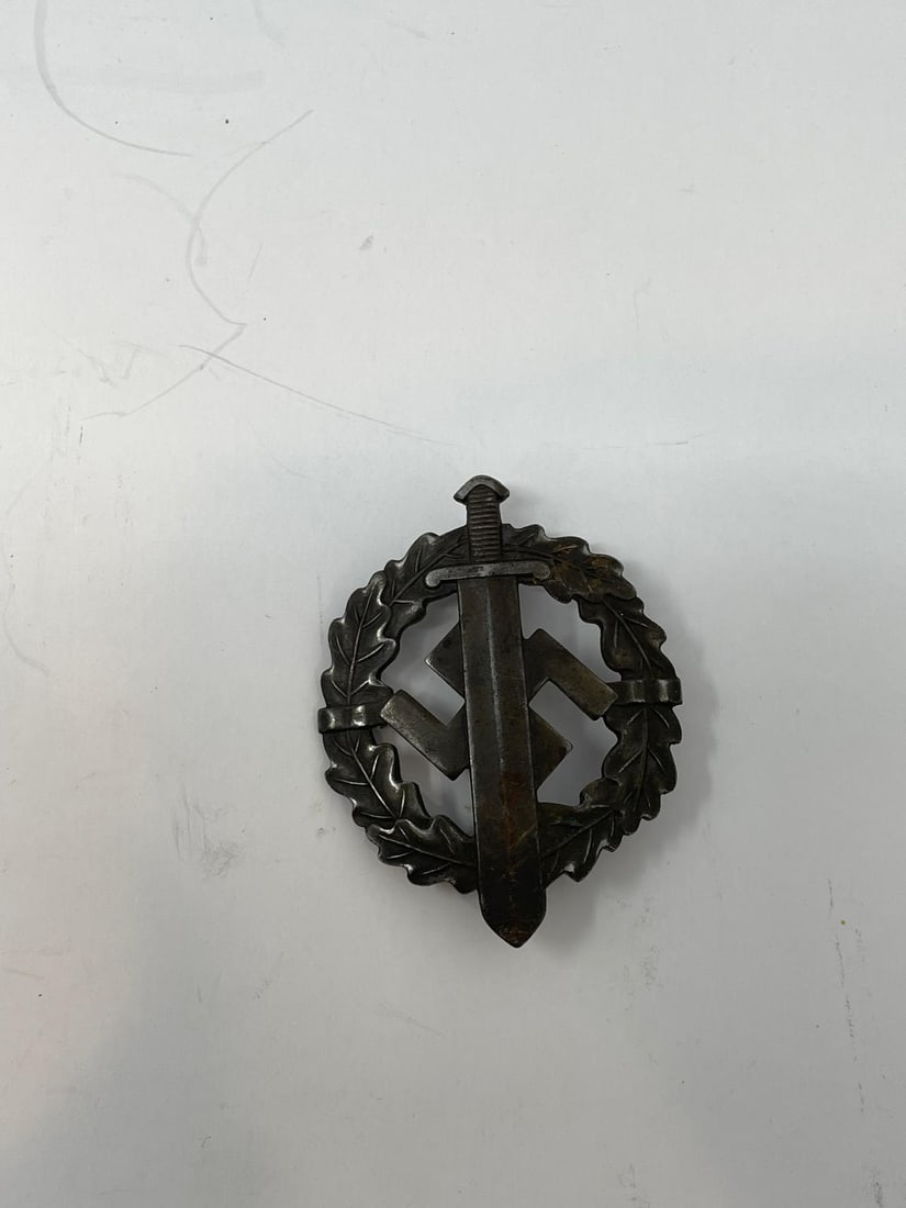 WWII German NSDAP SS Sport Badge in Bronze (1 of 4)