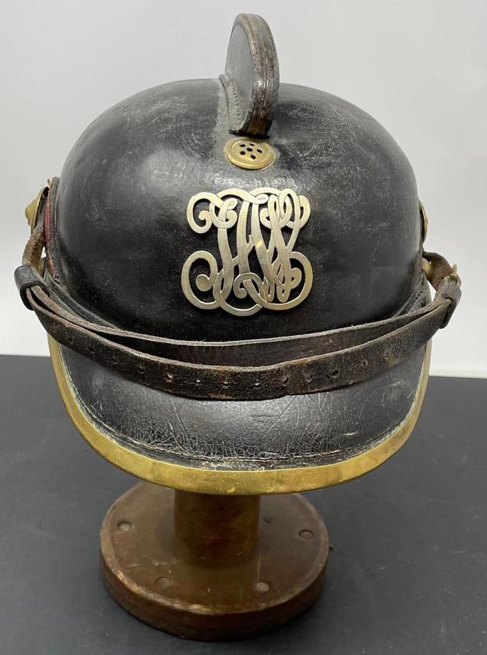 WW1 PRUSSIAN ARTILLERY PICKELHAUBE HELMET (1 of 5)