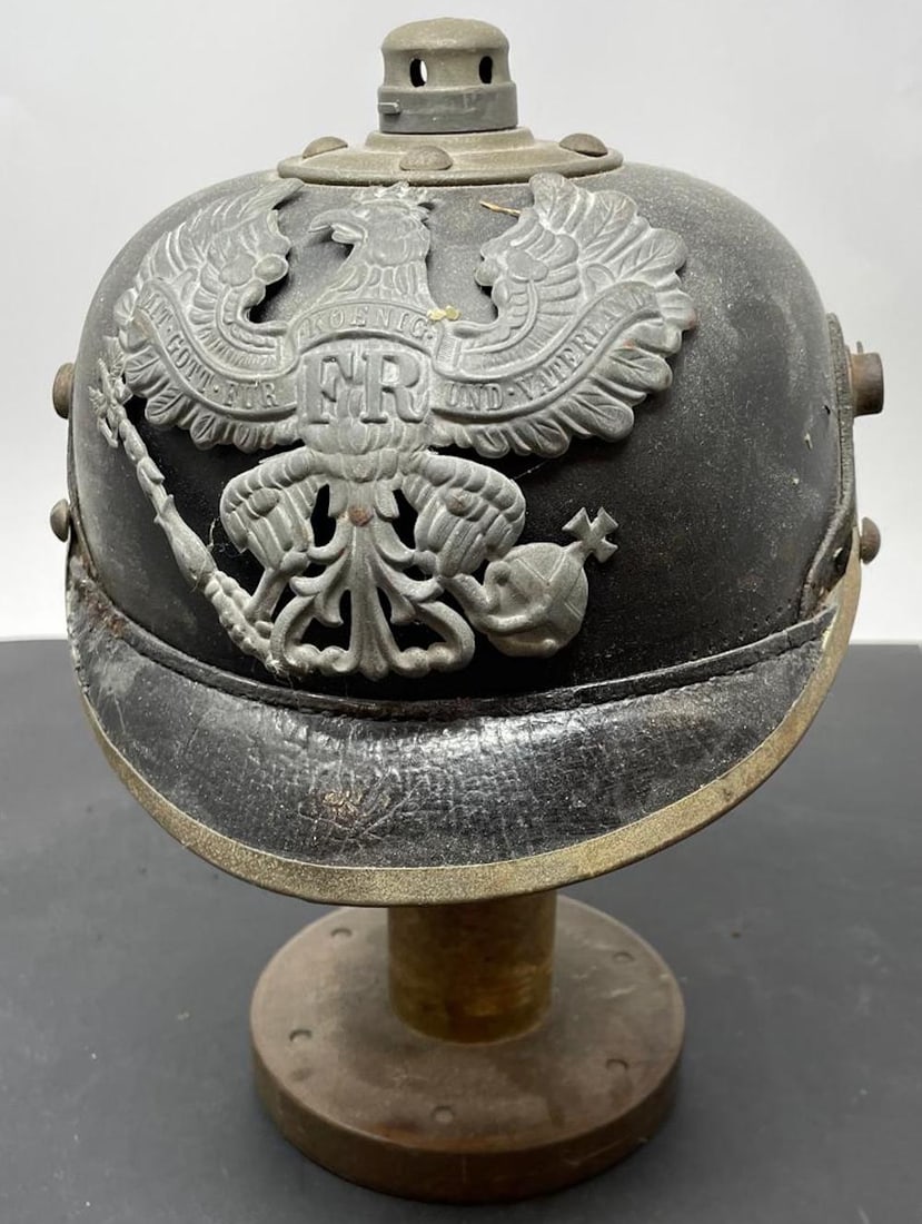 WWI GERMAN/ PRUSSIAN M1895 PICKELHAUBE HELMET (1 of 6)