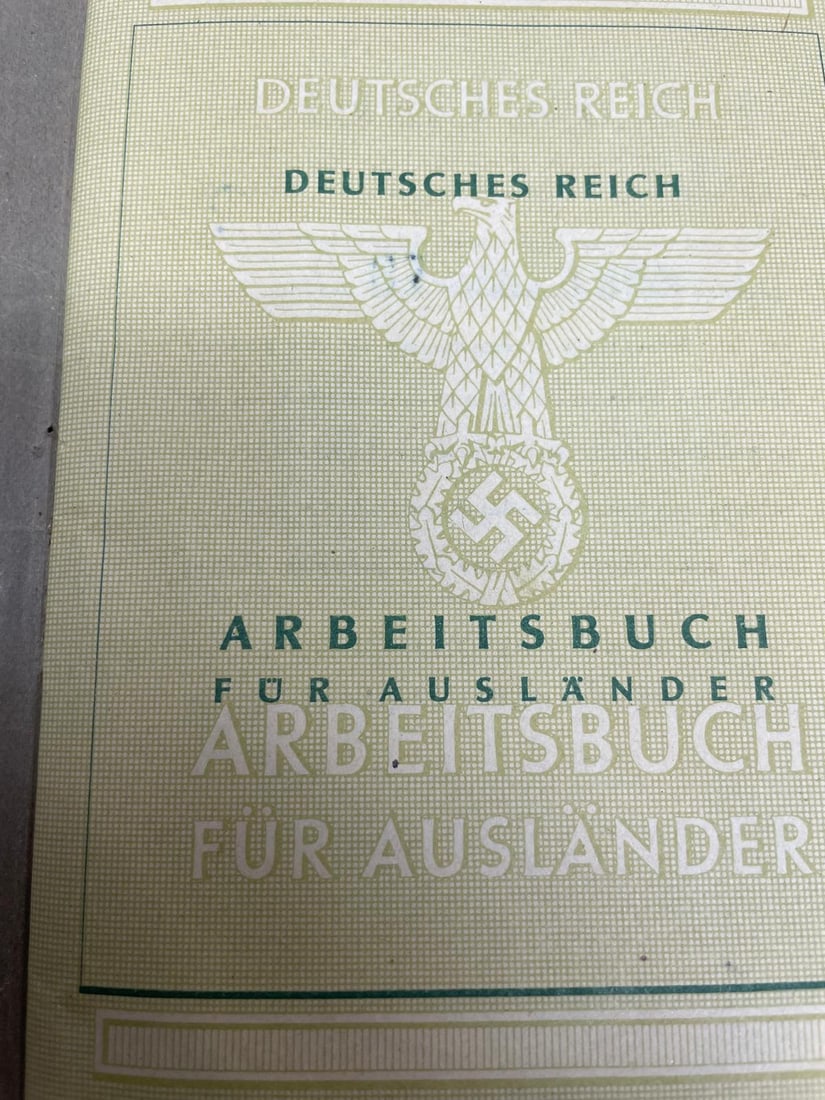 Vintage WWII German Military Booklet (1 of 5)