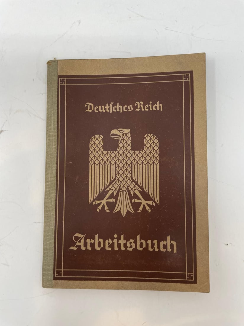 Vintage WWII German Military Booklet (1 of 5)