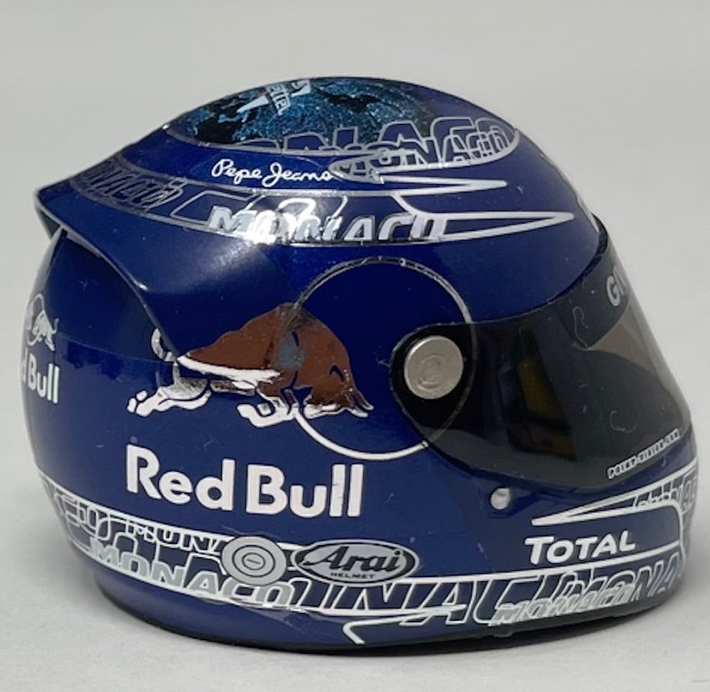 2012 Sebastian Vettel Formula 1, Minichamps, Germany, 1/8 Scale, Mint Condition (1 of 5)