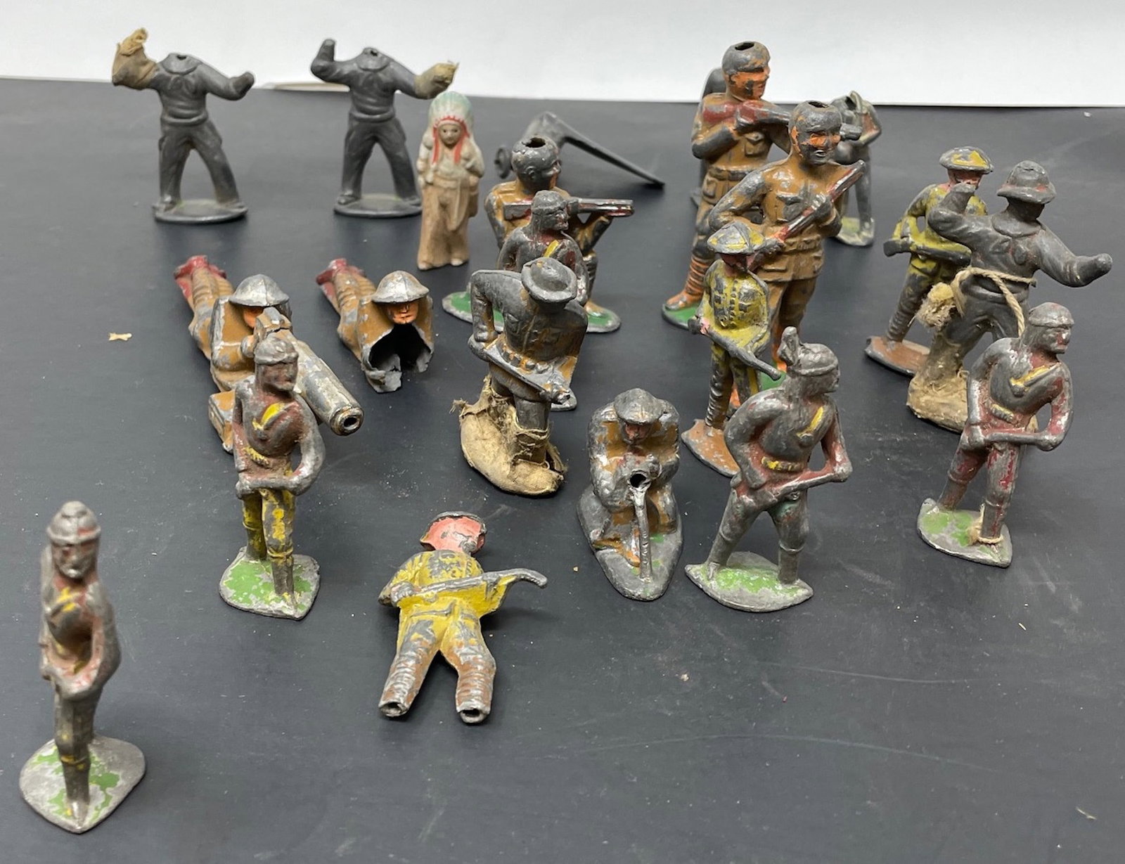 Collection Vintage Manoil Lead WW1 Toy soldiers: Description: Collection Vintage Manoil Lead WW1 Toy soldiers