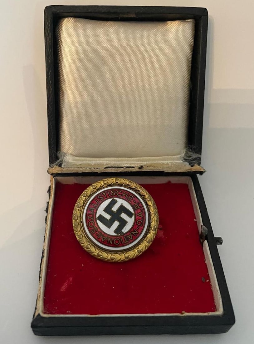 WWII Era Golden German NSDAP Party Badge (1 of 4)