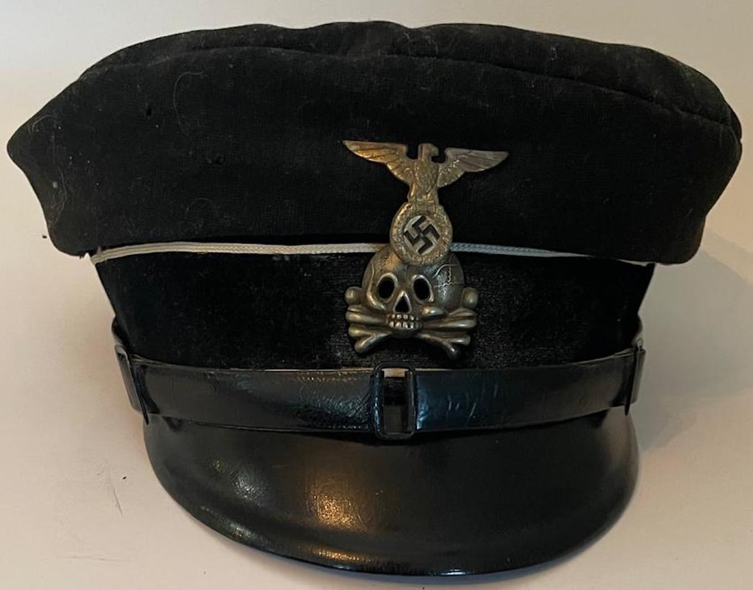 WWII German SS Allgemeine Visor Cap (1 of 6)