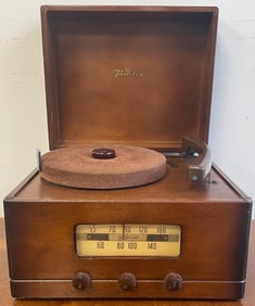 Vintage TRAV-LER WOOD Tube Radio Phonograph Record Player Model 5044 Professionally Restored & Works