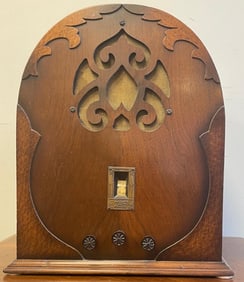 1931 Zenith LS "Zenette" Wood Tube Cathedral Radio Professionally Restored & Works