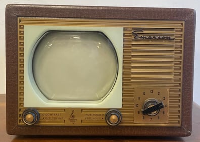 Vintage 1949 Emerson TV Model 600 - Portable TV Professionally Restored & Works