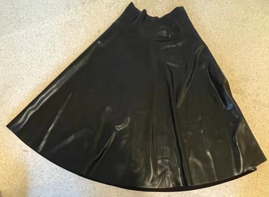 Norma Kamali Stretech Style Leather Skirt Size 36