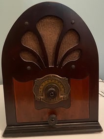 Vintage 1930's Jewel Radio Professionally Restored & Works
