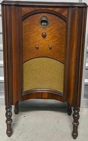 1930's PHILCO RADIO / RESTORED AND IN WORKING CONDITION