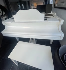 KEMBLE White Baby Grand Piano with Serial Number: 64328