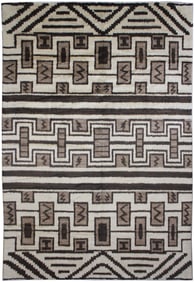Hand Knotted Navajo Design Rug. 9'11" x 12'8"