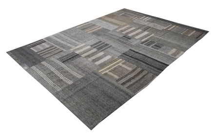 Handmade Vintage Patchwork Rug in red color. 8'3" x 10'7"