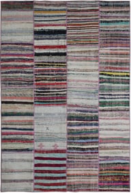 Handmade Vintage Patchwork Rug in red color. 6'7" x 9'6"