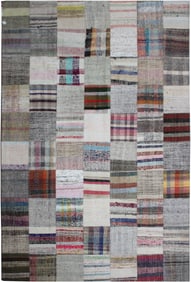 Handmade Vintage Patchwork Rug. 6'9" x 9'10"