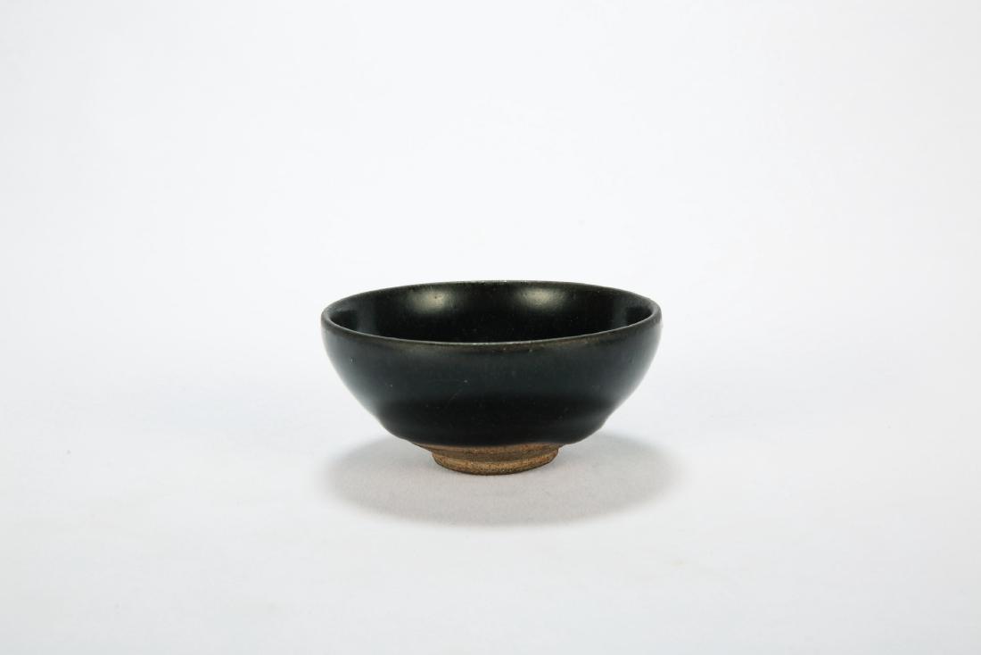 Chinese black glazed bowl. (1 of 5)