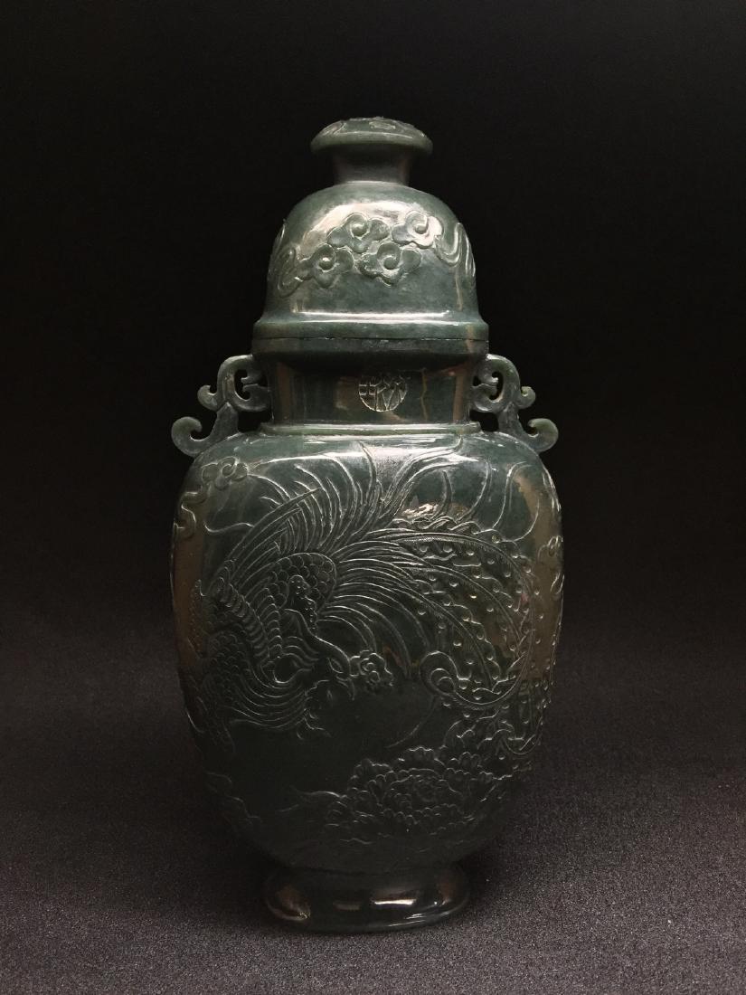Chinese carved spinach jade vase. (1 of 9)