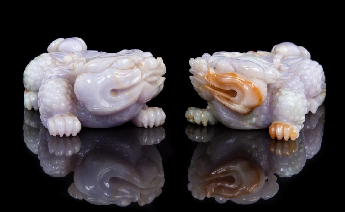2 CHINESE JADEITE JADE CARVED LAVENDAR FOO DOGS (1 of 6)
